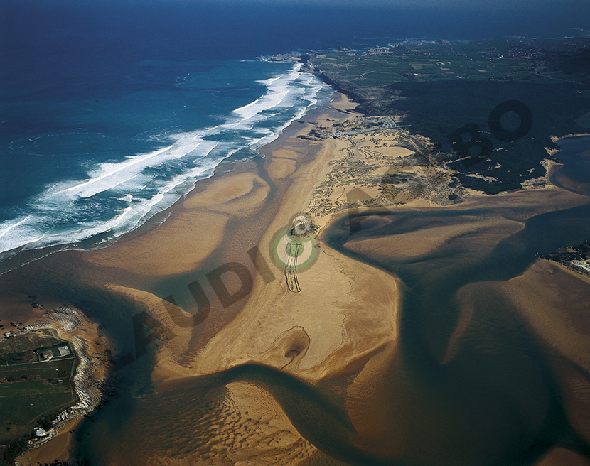 <p>Foto: © Libro de Playas de Claudio Acebo</p>