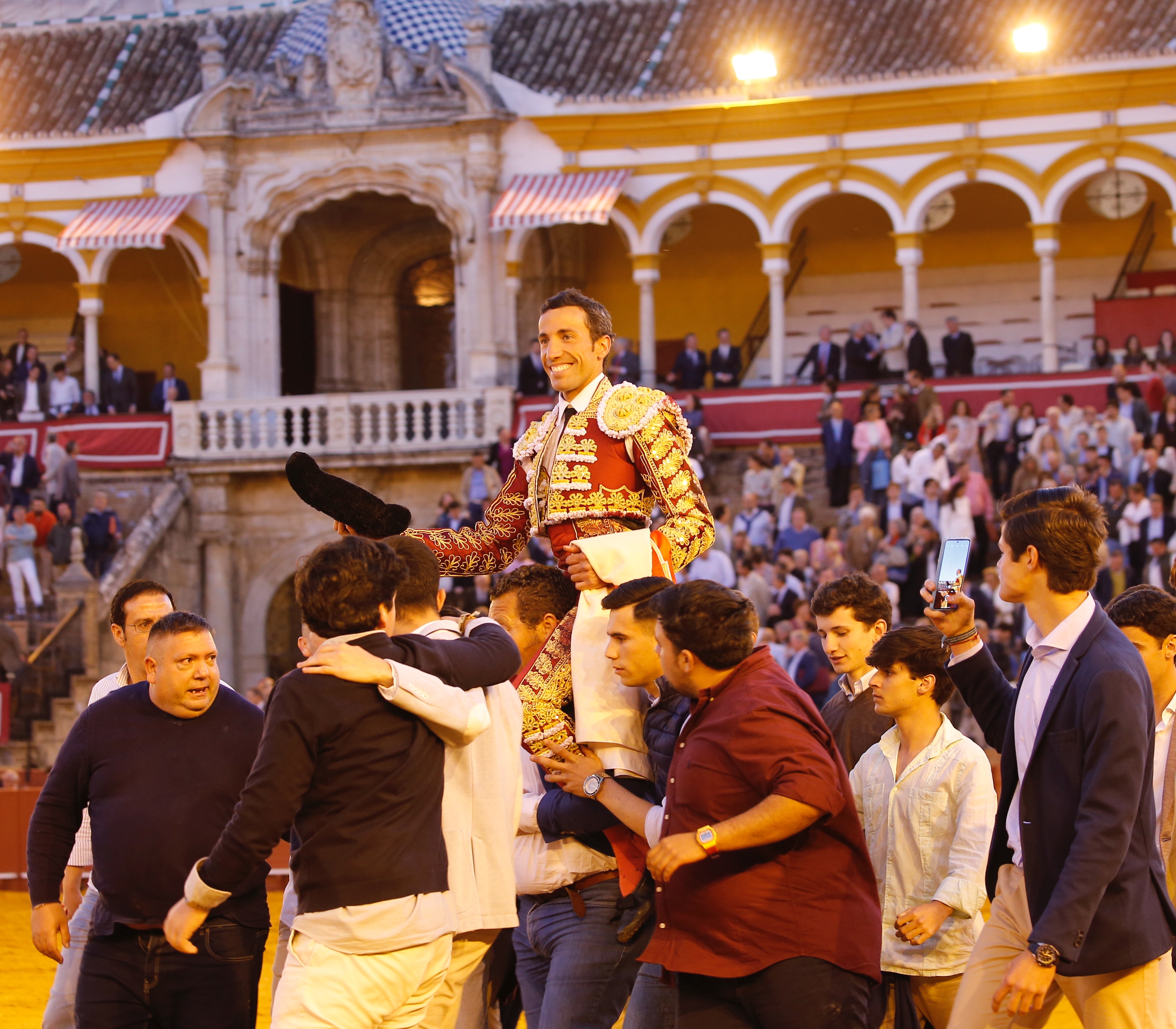 <p>Fotos: Arjona / Pagés</p>