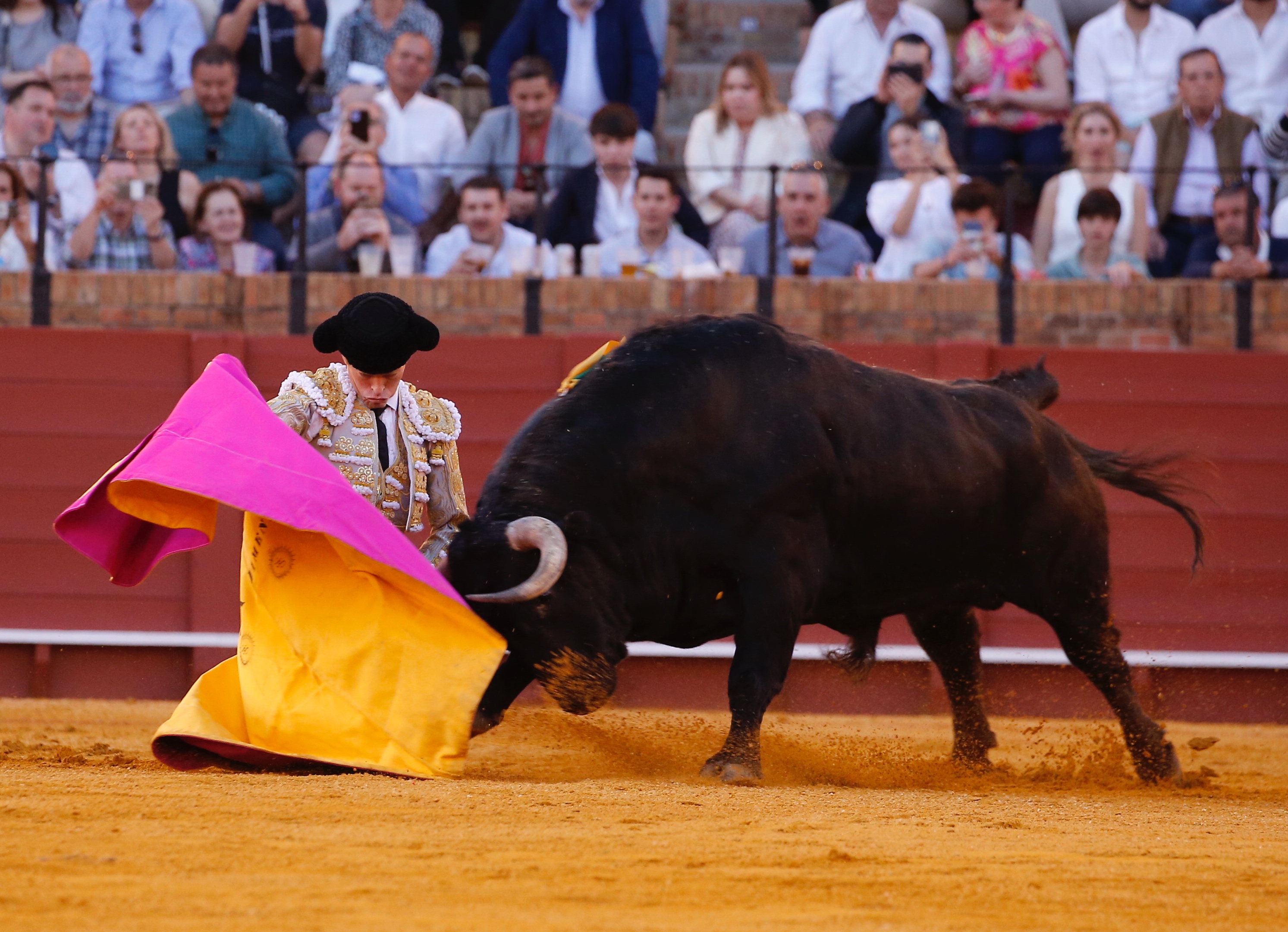 <p>Fotos: Arjona / Pagés</p>