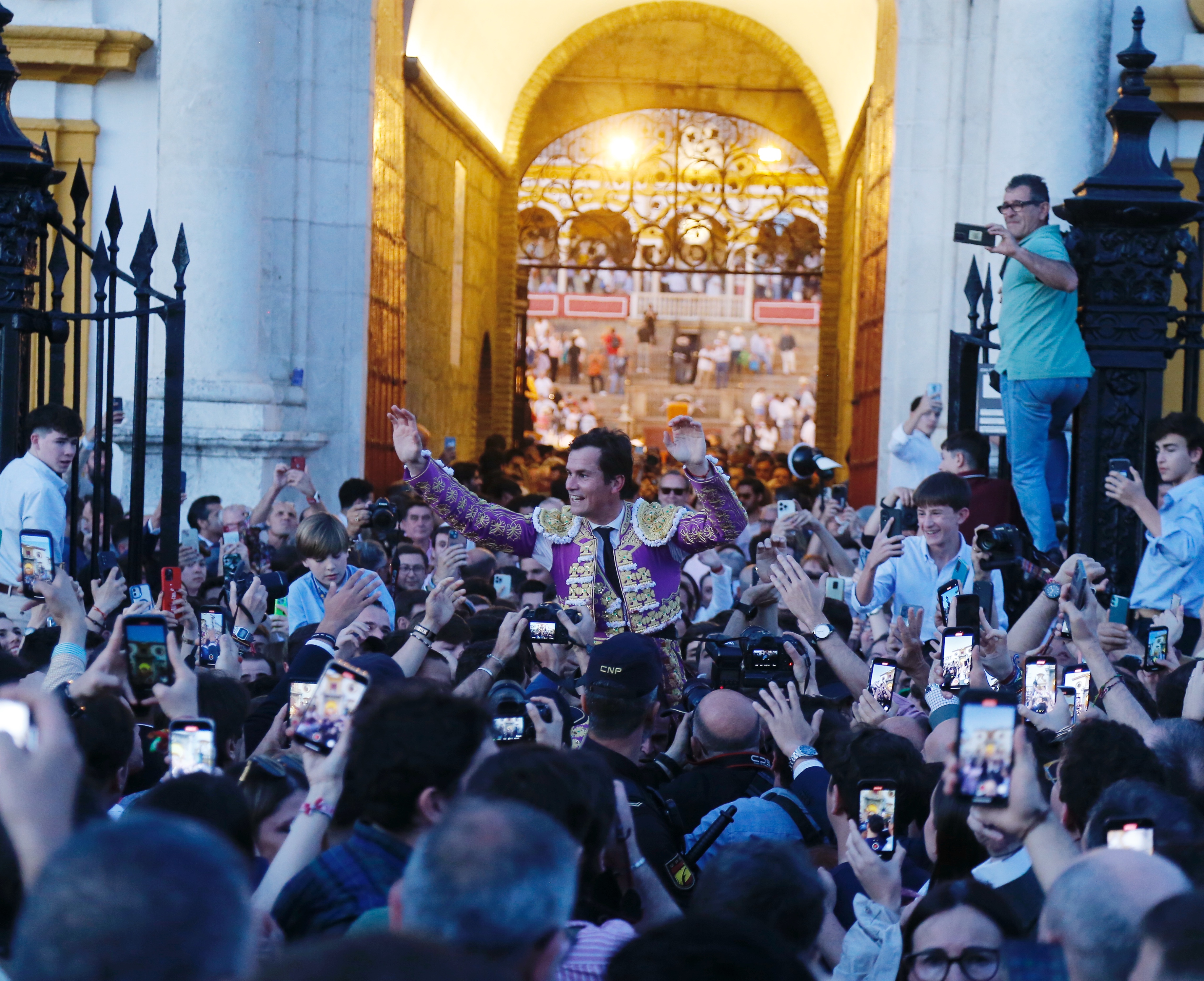 <p>Fotos: Arjona / Pagés</p>